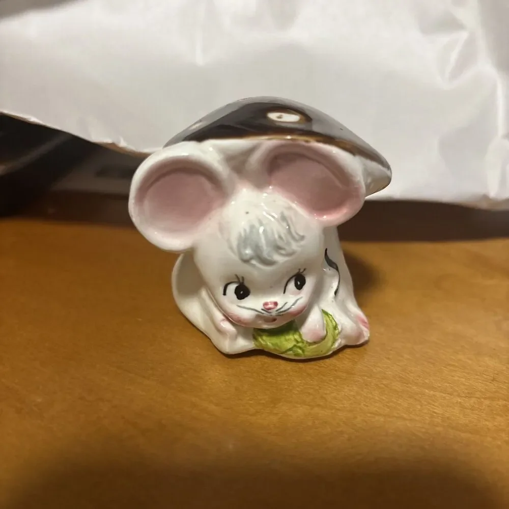 Vtg Enesco Mouse Mushroom Salt Shaker  1163 Japan MCM